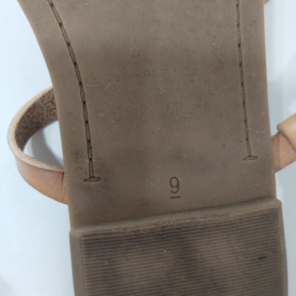 Old Navy Flat Sandals Womens Size 9 Beige Slingback Strap Flip Flop Buckle - Picture 7 of 9